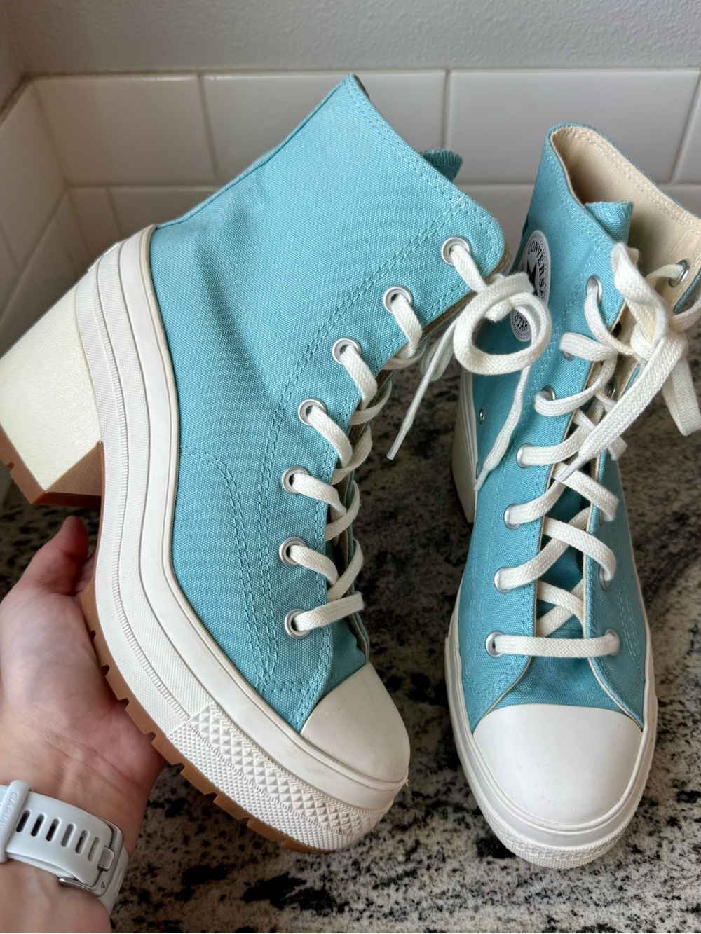 Converse Chuck 70 De Luxe Heel High Tops in Infinity Pool blue. Size 8. VGUC!